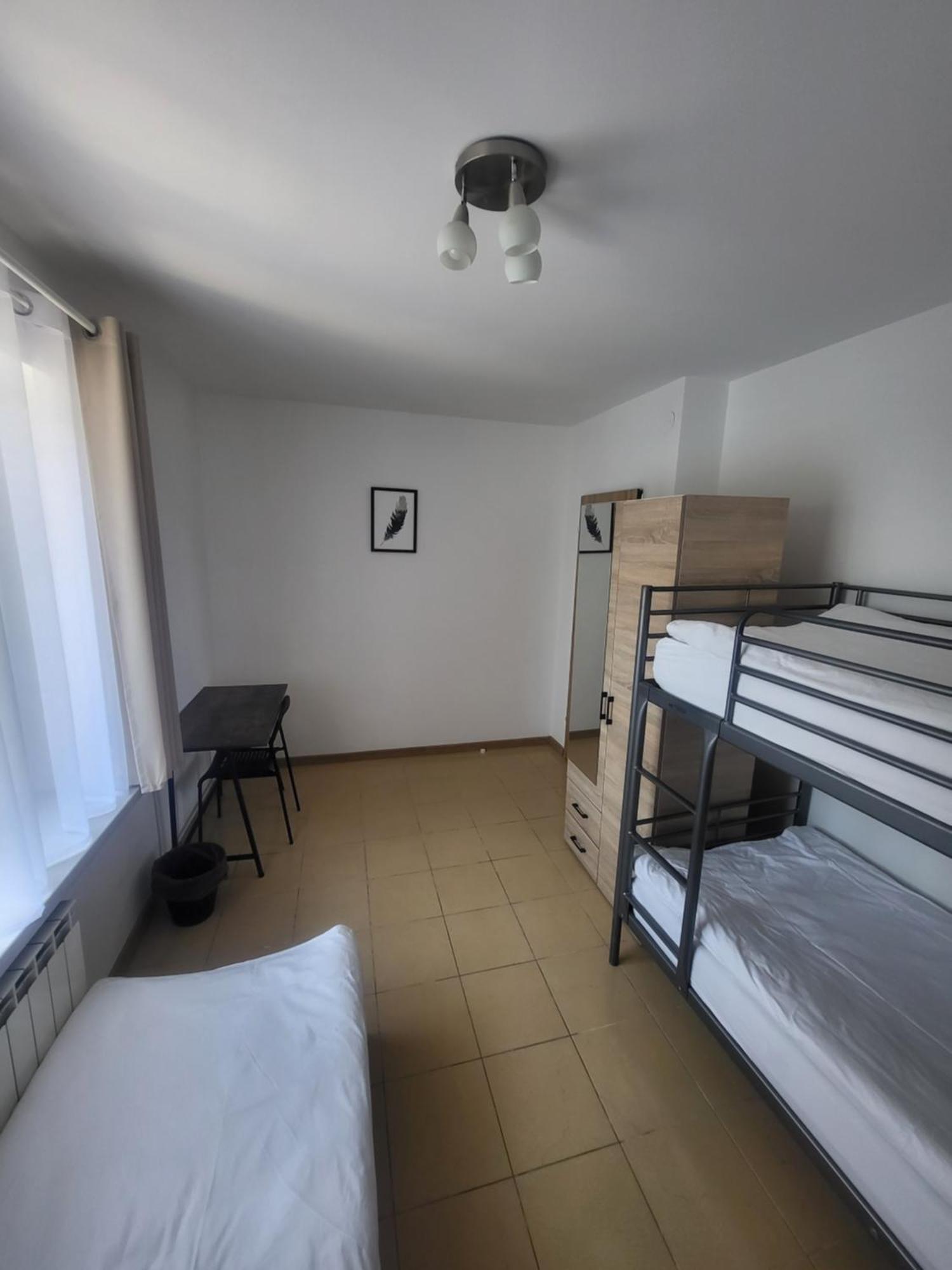 Rooms4Rest Popularna - Private Rooms For Tourists - Atr Consulting Sp, Z O,O, Varsovie Extérieur photo