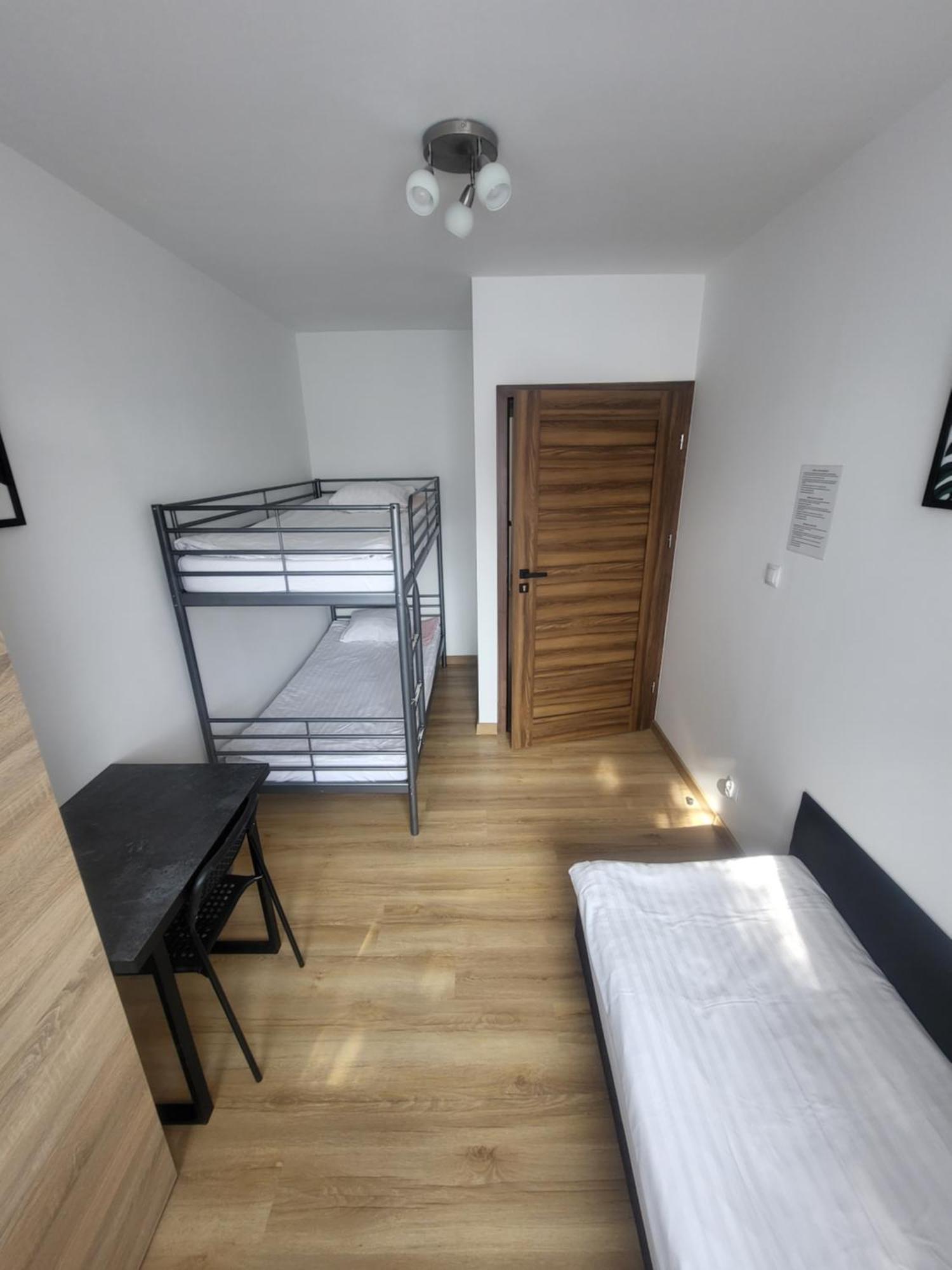 Rooms4Rest Popularna - Private Rooms For Tourists - Atr Consulting Sp, Z O,O, Varsovie Extérieur photo