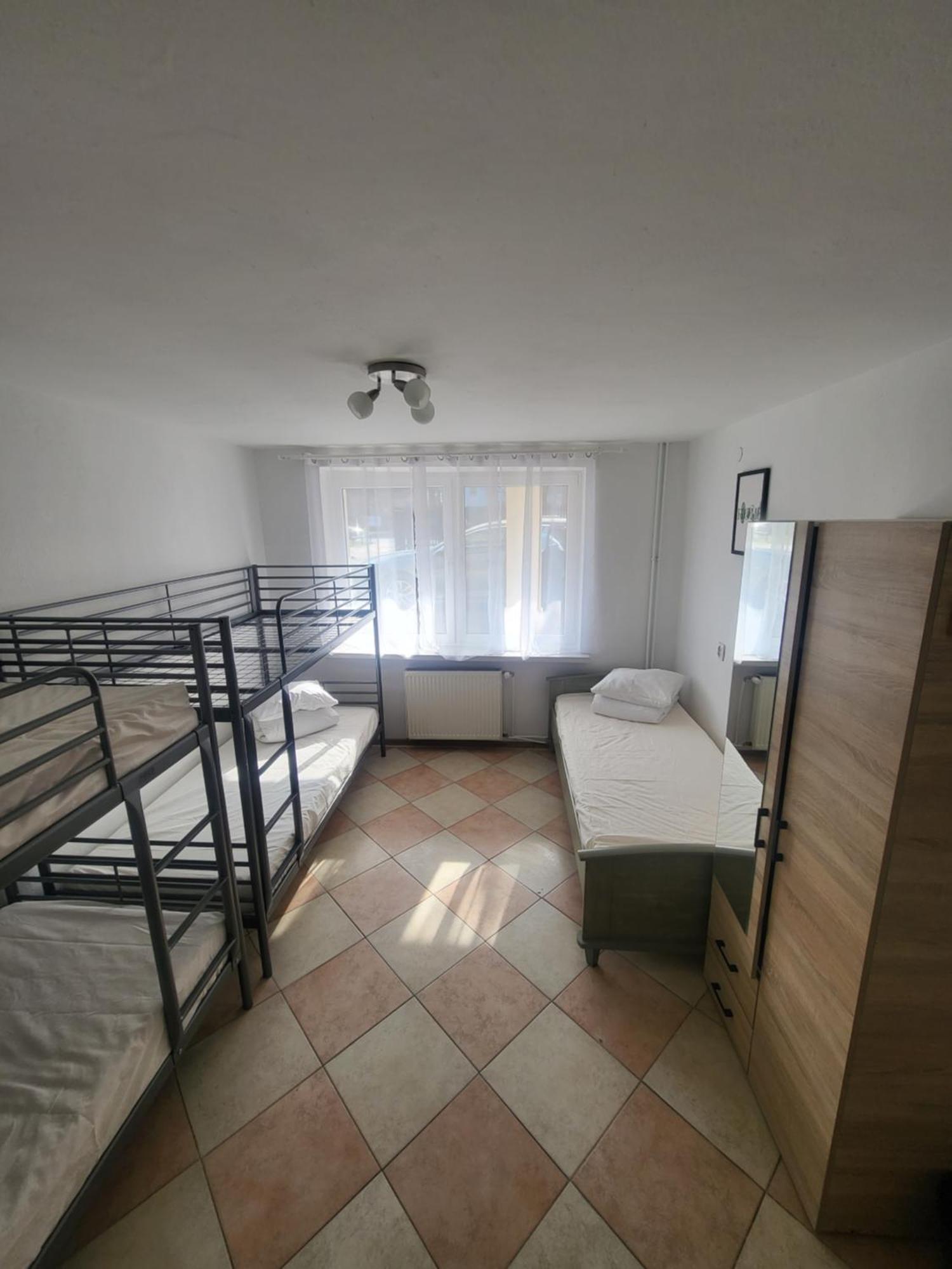 Rooms4Rest Popularna - Private Rooms For Tourists - Atr Consulting Sp, Z O,O, Varsovie Extérieur photo