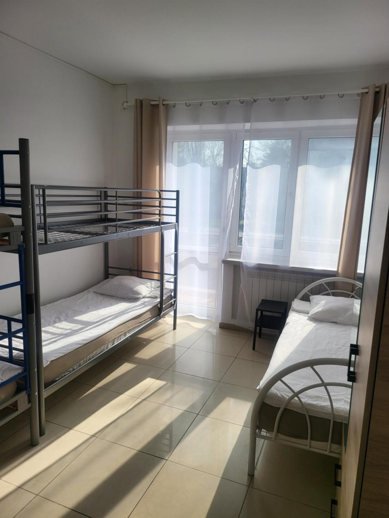 Rooms4Rest Popularna - Private Rooms For Tourists - Atr Consulting Sp, Z O,O, Varsovie Extérieur photo