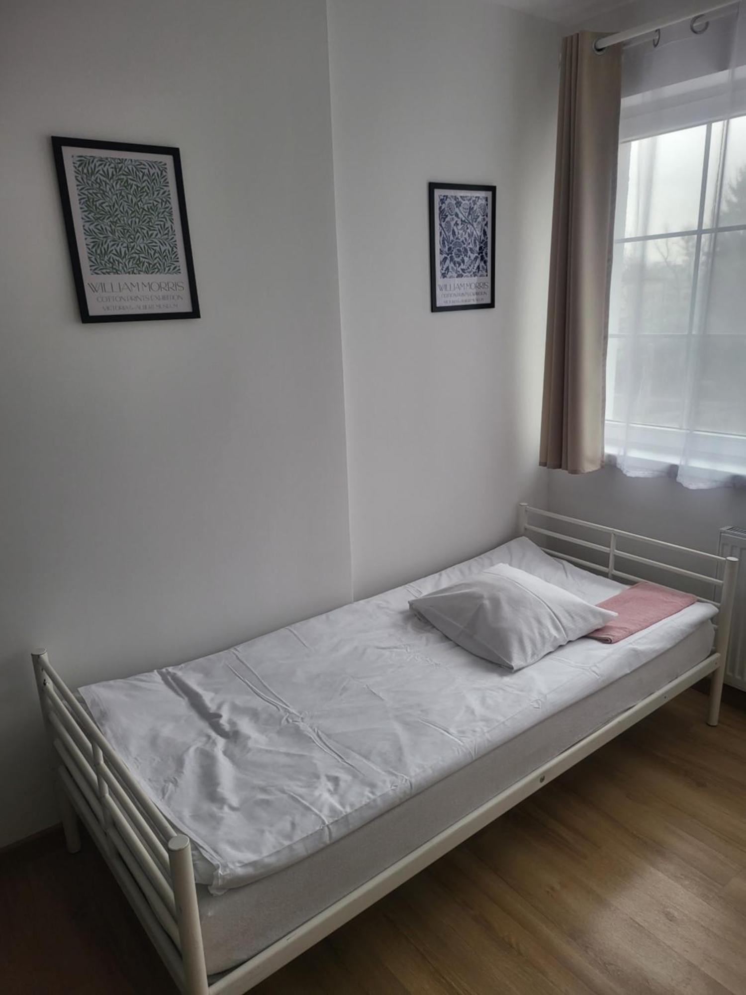 Rooms4Rest Popularna - Private Rooms For Tourists - Atr Consulting Sp, Z O,O, Varsovie Extérieur photo