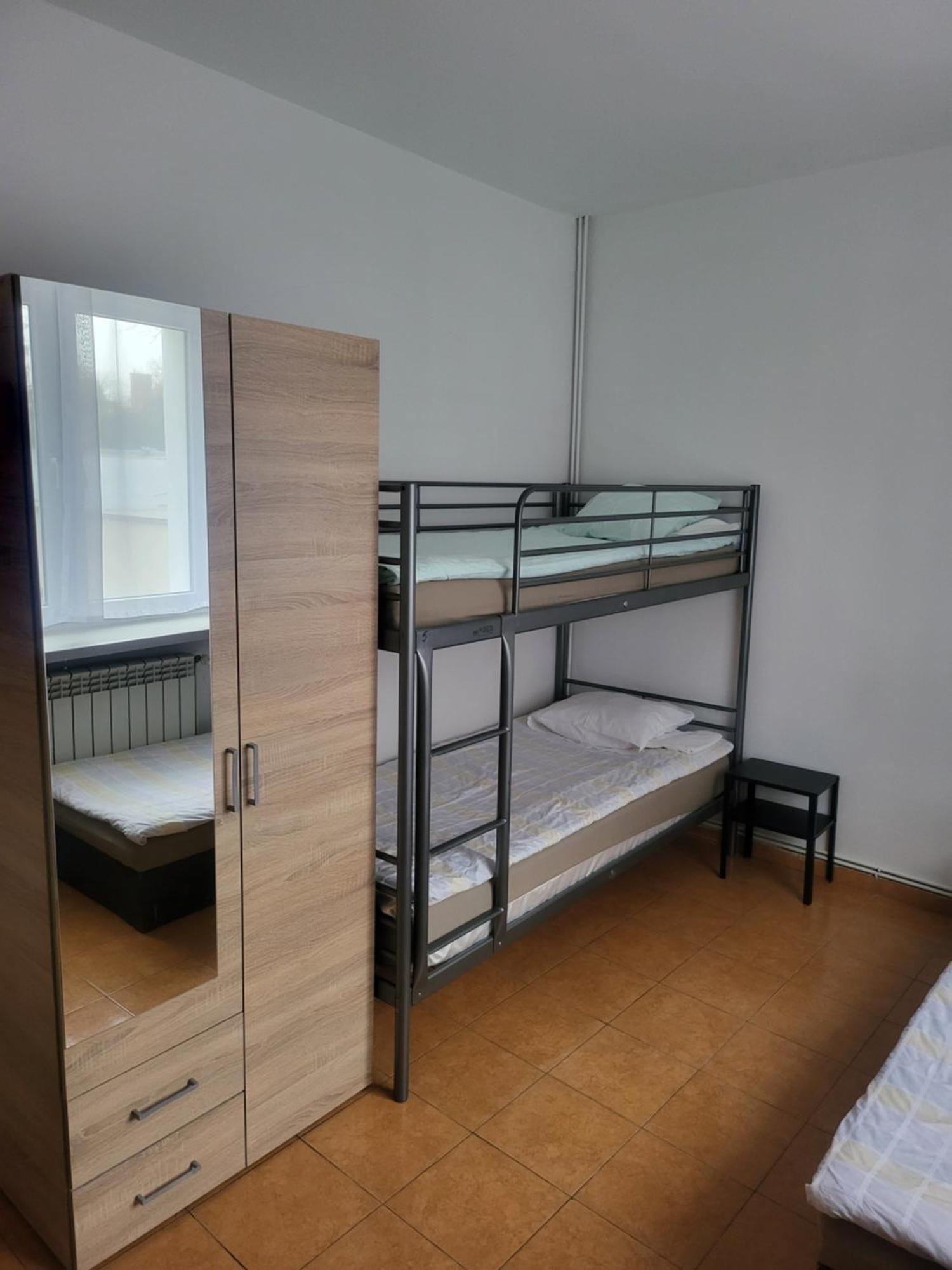 Rooms4Rest Popularna - Private Rooms For Tourists - Atr Consulting Sp, Z O,O, Varsovie Extérieur photo