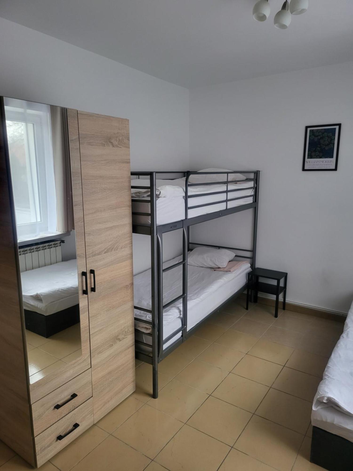 Rooms4Rest Popularna - Private Rooms For Tourists - Atr Consulting Sp, Z O,O, Varsovie Extérieur photo