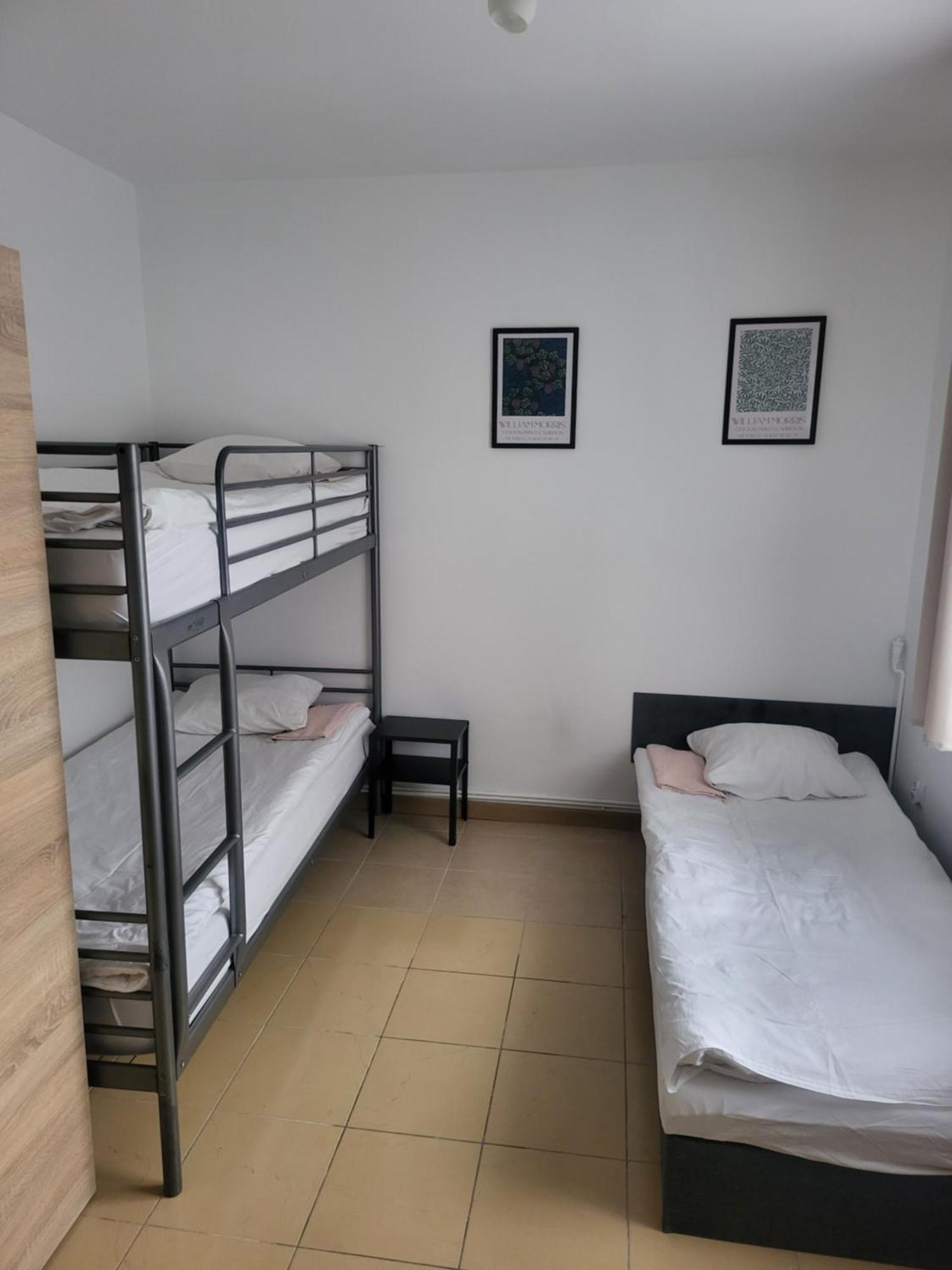 Rooms4Rest Popularna - Private Rooms For Tourists - Atr Consulting Sp, Z O,O, Varsovie Extérieur photo