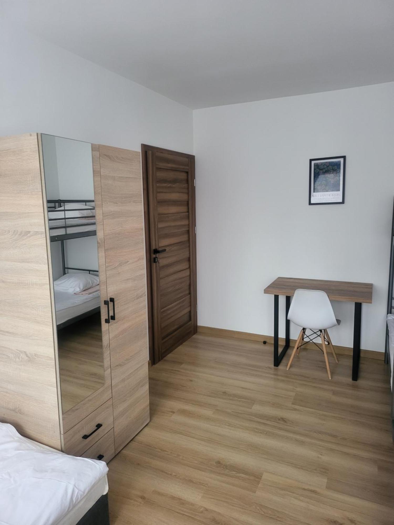 Rooms4Rest Popularna - Private Rooms For Tourists - Atr Consulting Sp, Z O,O, Varsovie Extérieur photo