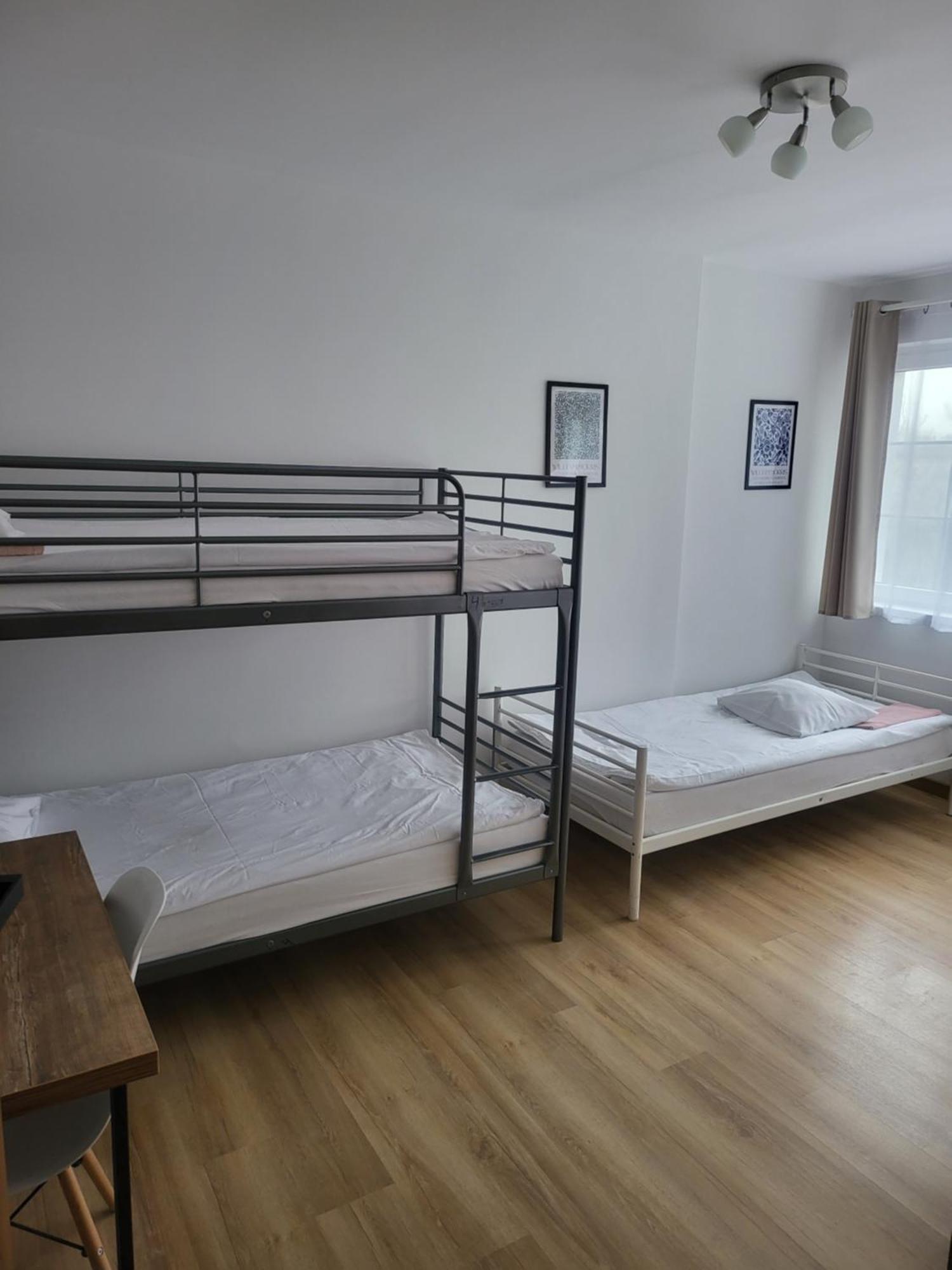 Rooms4Rest Popularna - Private Rooms For Tourists - Atr Consulting Sp, Z O,O, Varsovie Extérieur photo