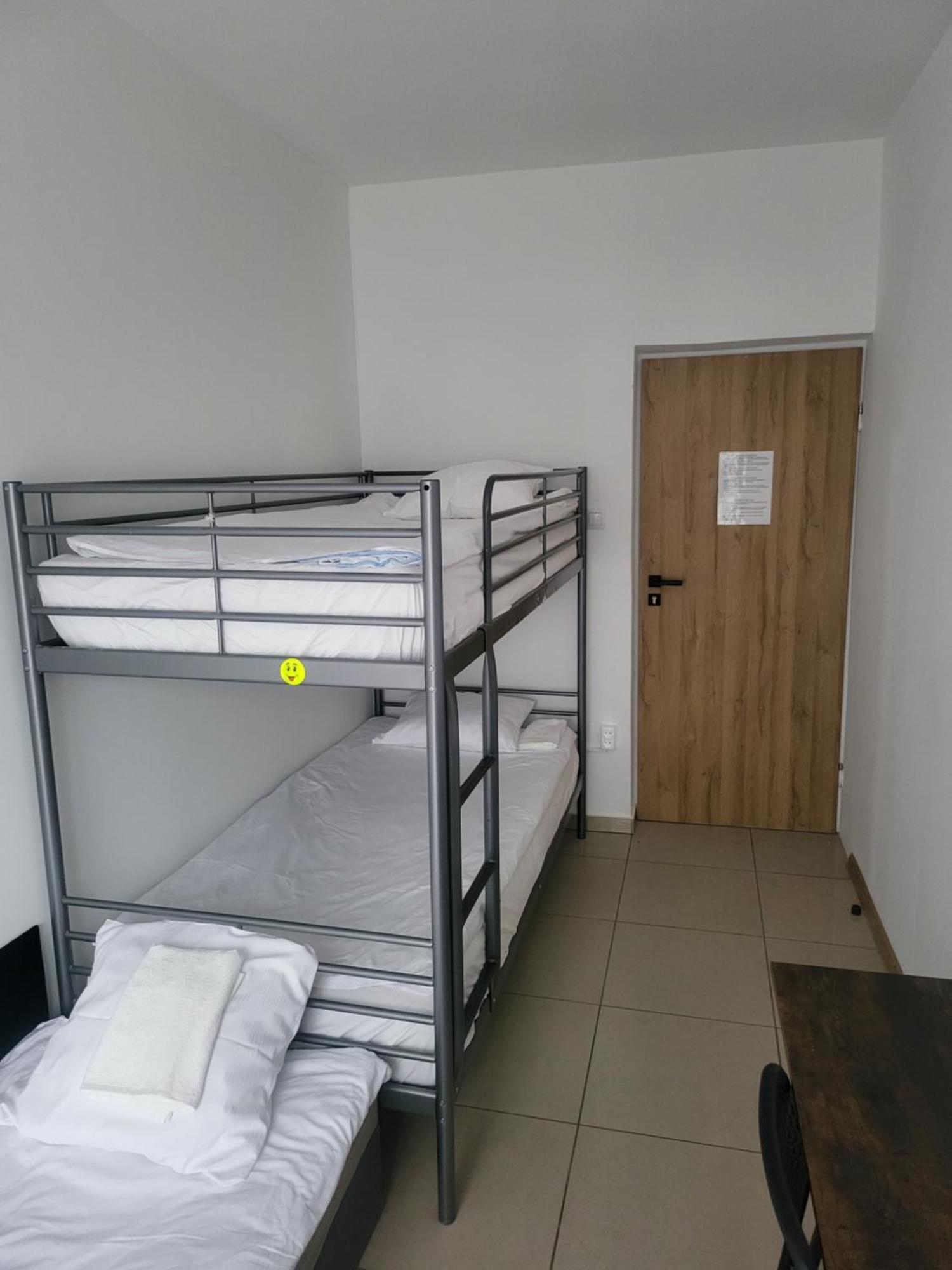 Rooms4Rest Popularna - Private Rooms For Tourists - Atr Consulting Sp, Z O,O, Varsovie Extérieur photo